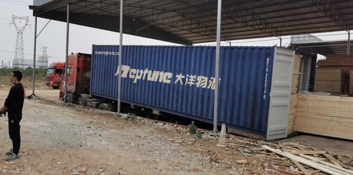 岷江物流有限公司木材供應(yīng)鏈平臺(tái)班列順利開運(yùn)