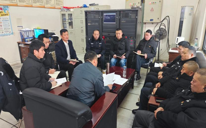 【黨建工作】交流凝聚思想，互評推動進步 --青白江木材加工貿(mào)易園區(qū)第四支部召開主題教育 專題組織生活會