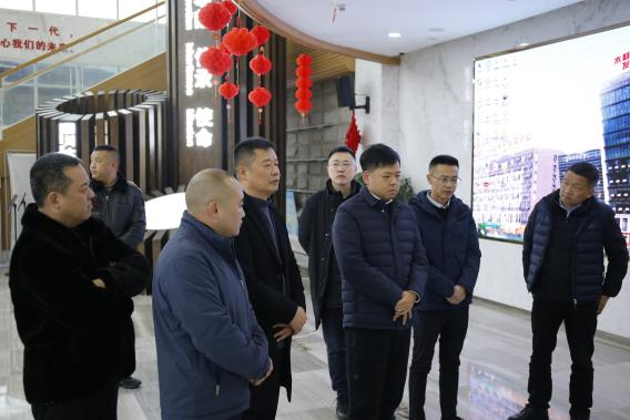 【平安園區(qū)】青白江區(qū)委常委、常務副區(qū)長車軸帶隊督查安全生產(chǎn)工作