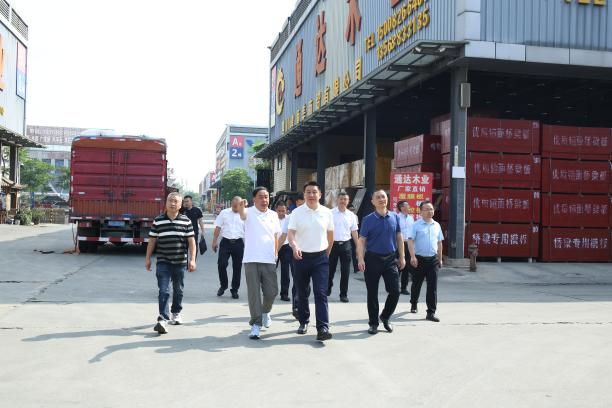 【園區(qū)動態(tài)】深化交流謀發(fā)展 跨區(qū)共建樹標(biāo)桿——廣元市市委常委、常務(wù)副市長李建軍一行蒞臨青白江國際木材交易中心調(diào)研交流