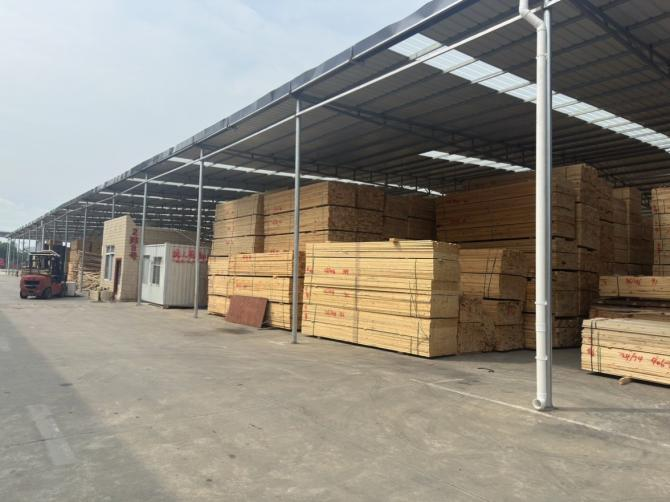 【園區(qū)動態(tài)】青白江國際木材交易中心成功引入一帶一路客戶  招商工作實現(xiàn)年度突破